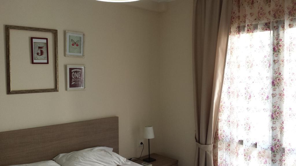 Apartments Fortunella Budva Værelse billede